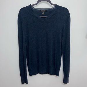 Banana Republic Men’s Cashmere Silk Luxury Blend Navy Blue V-Neck Sweater